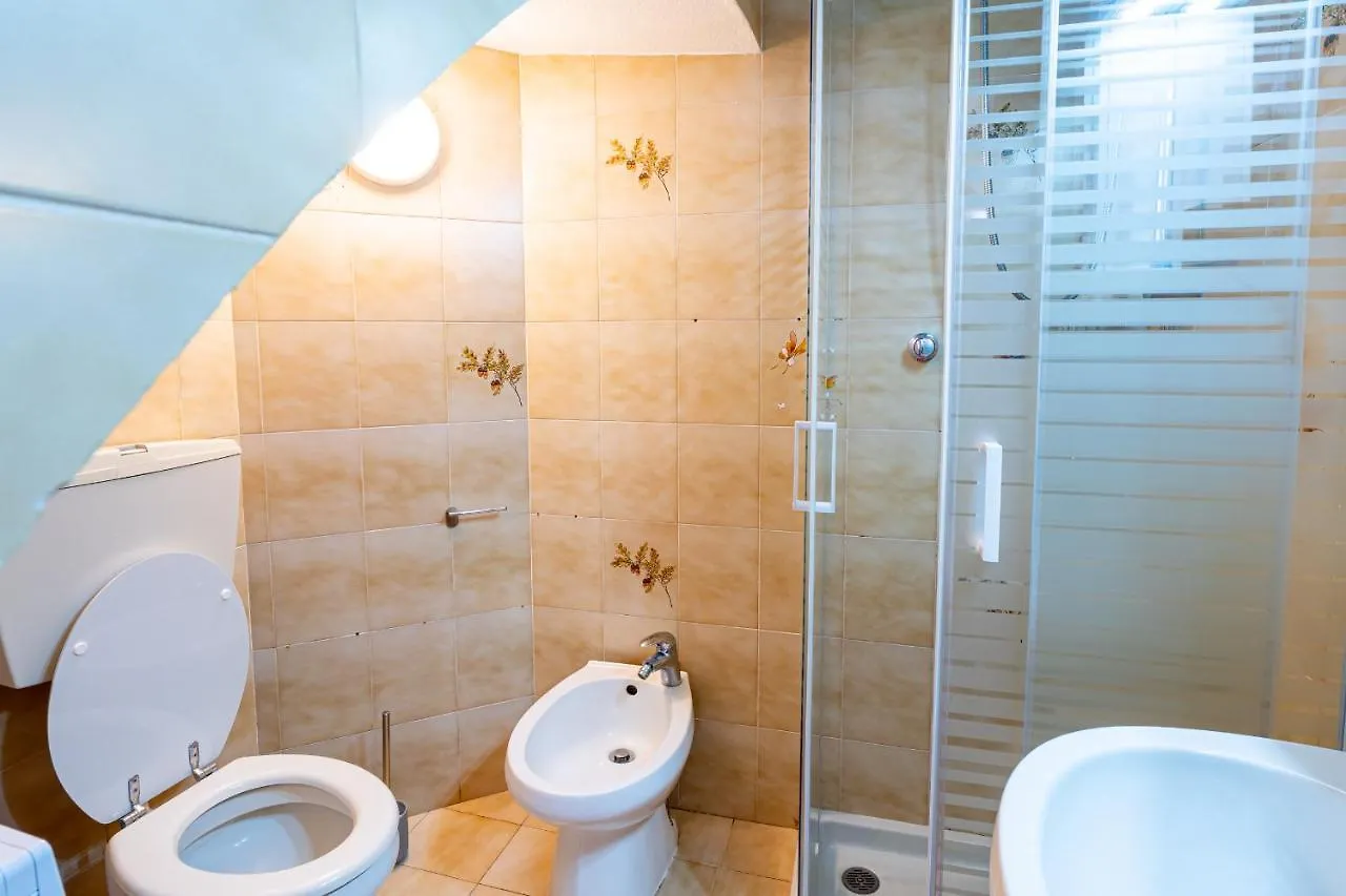 Corradi Suite Apartment - WiFi, SmartTV, Air Conditioning Sanremo 0*,